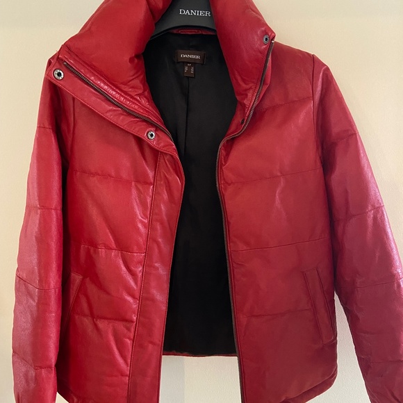 Red leather jacket - Picture 1 of 3